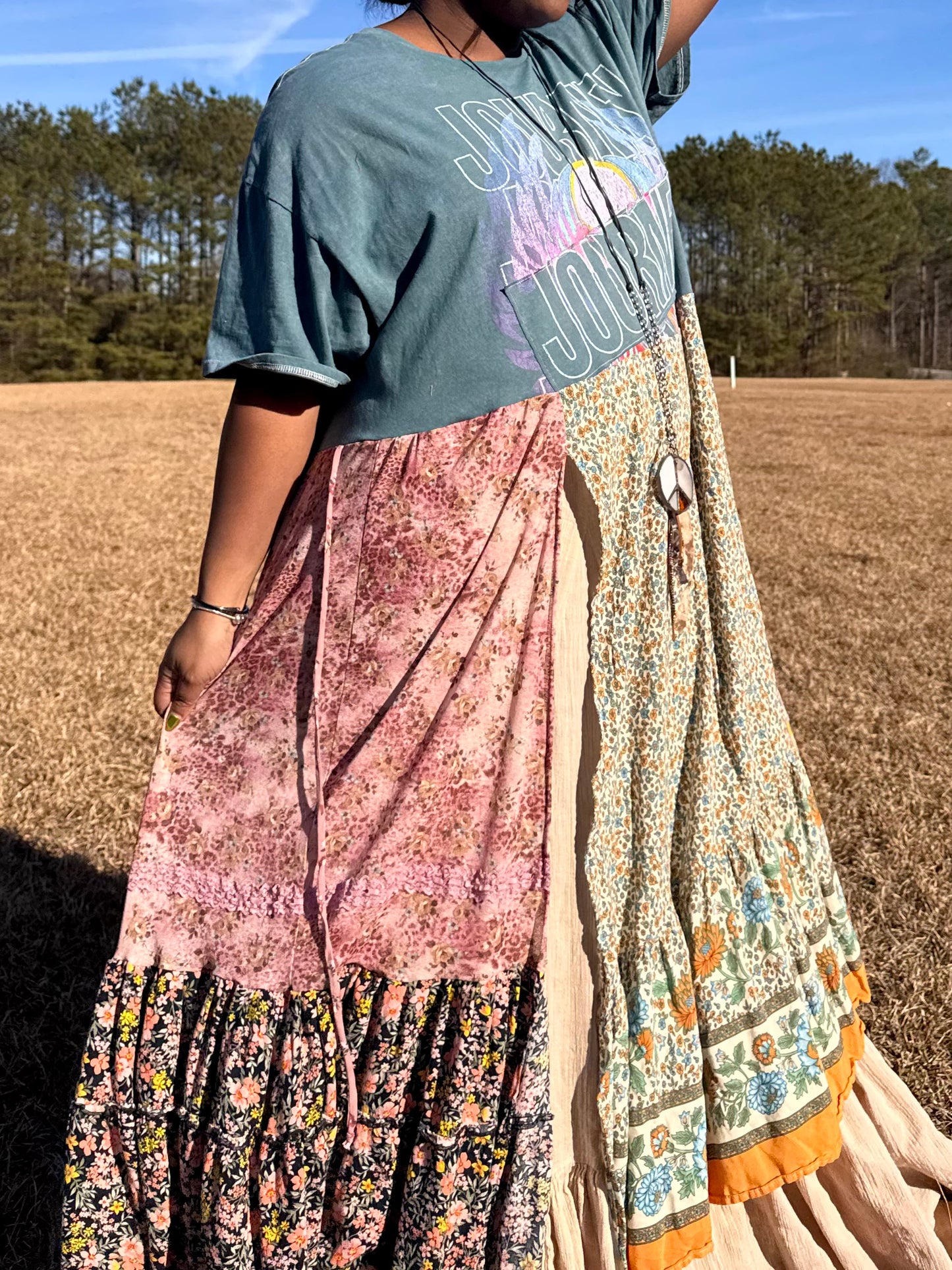 Large-2XL Journey Maxi Tee