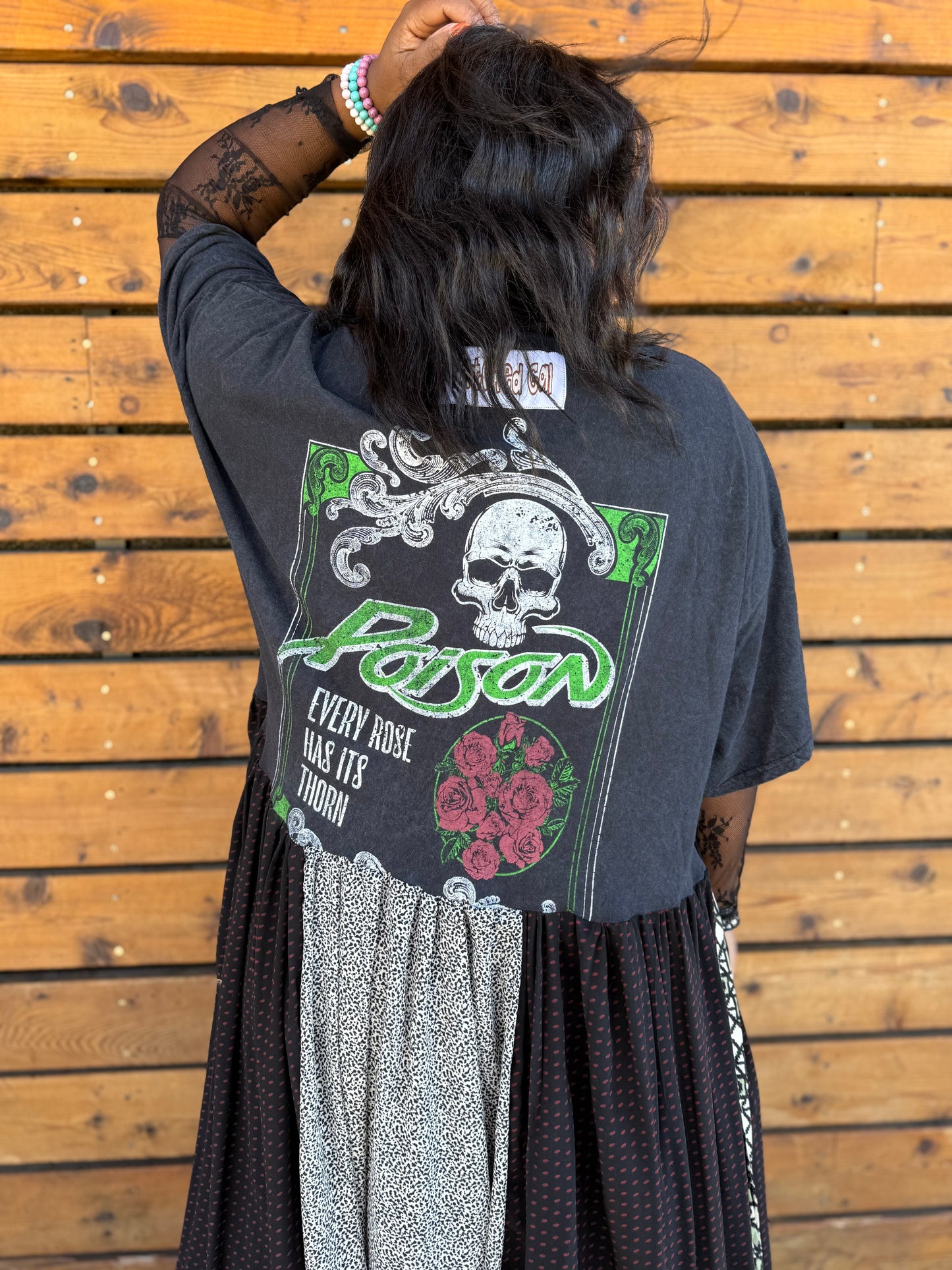 Extra Large-3XL Poison Maxi Tee