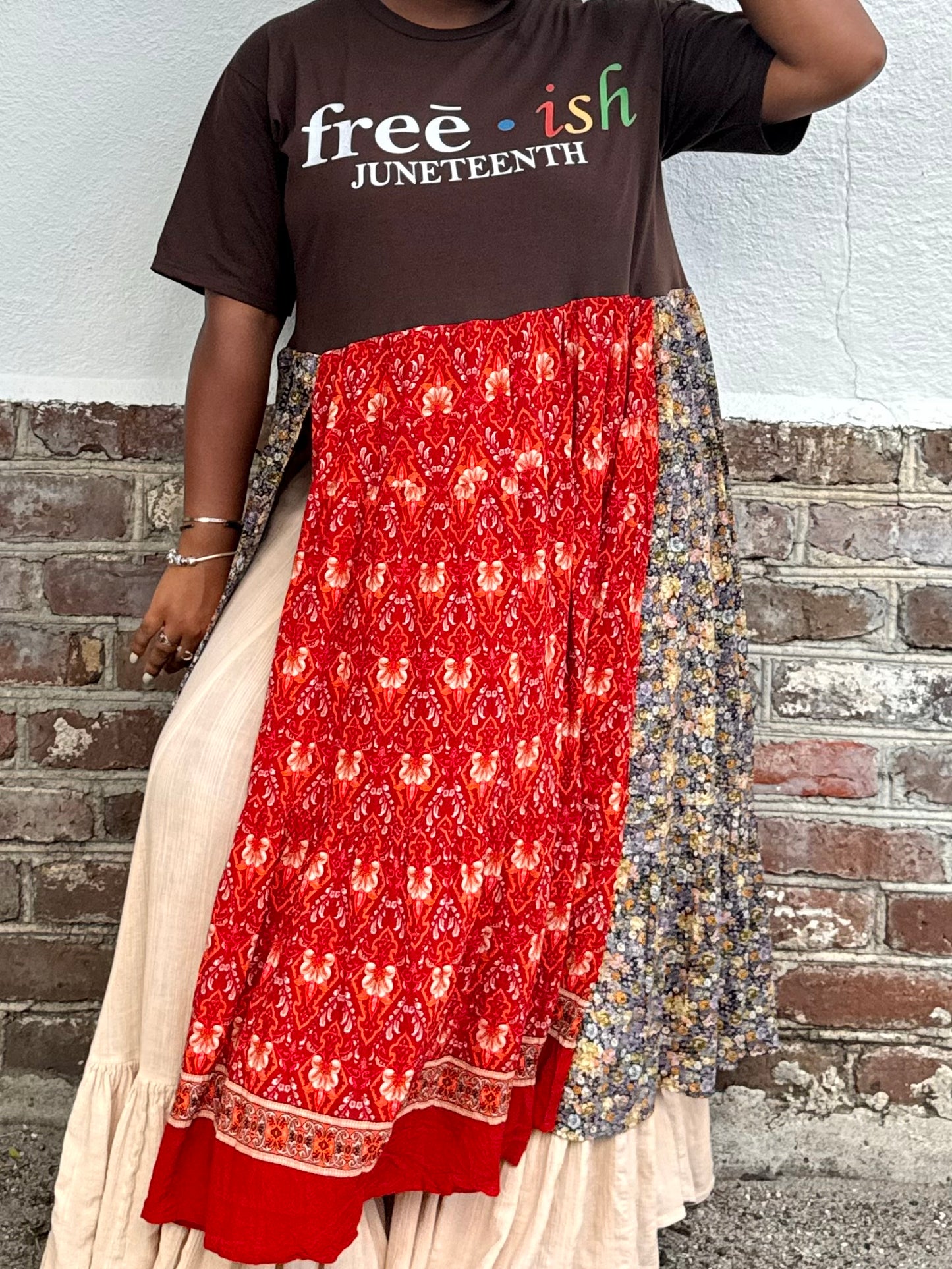 Small- 1XL Free-ish Maxi Tee