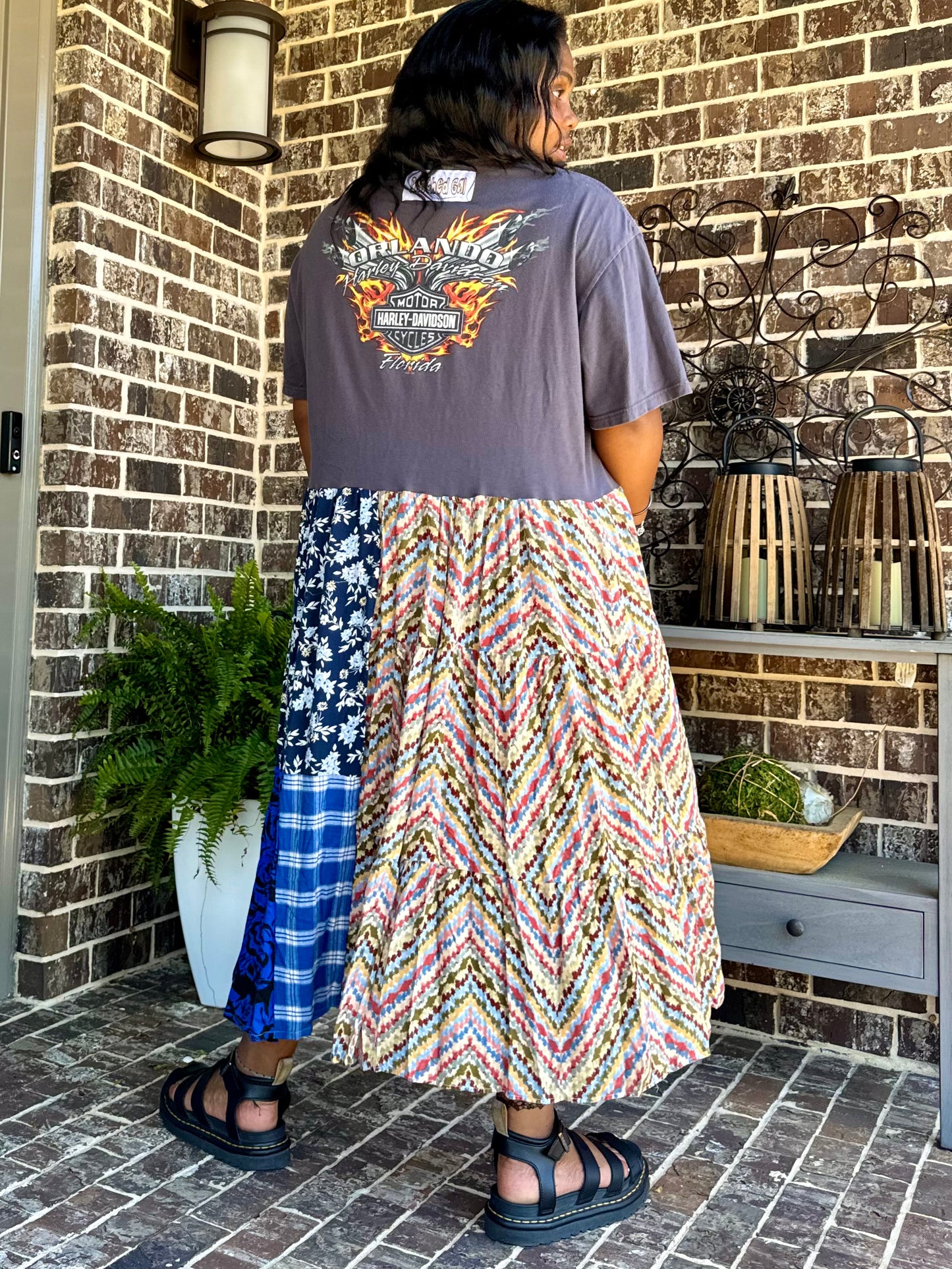 Extra Small- Extra Large Harley Davidson Maxi Tee