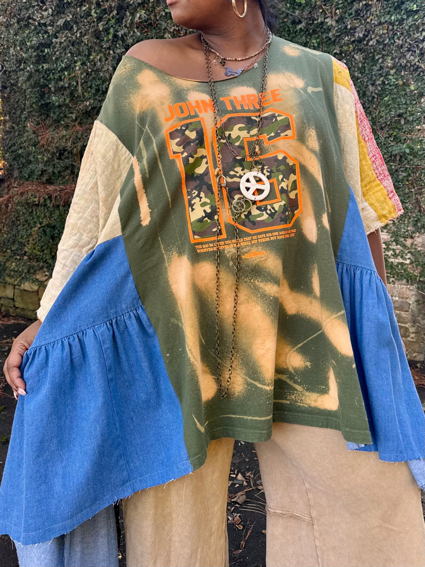 Medium-3XL John 3:16 Kaftan Poncho