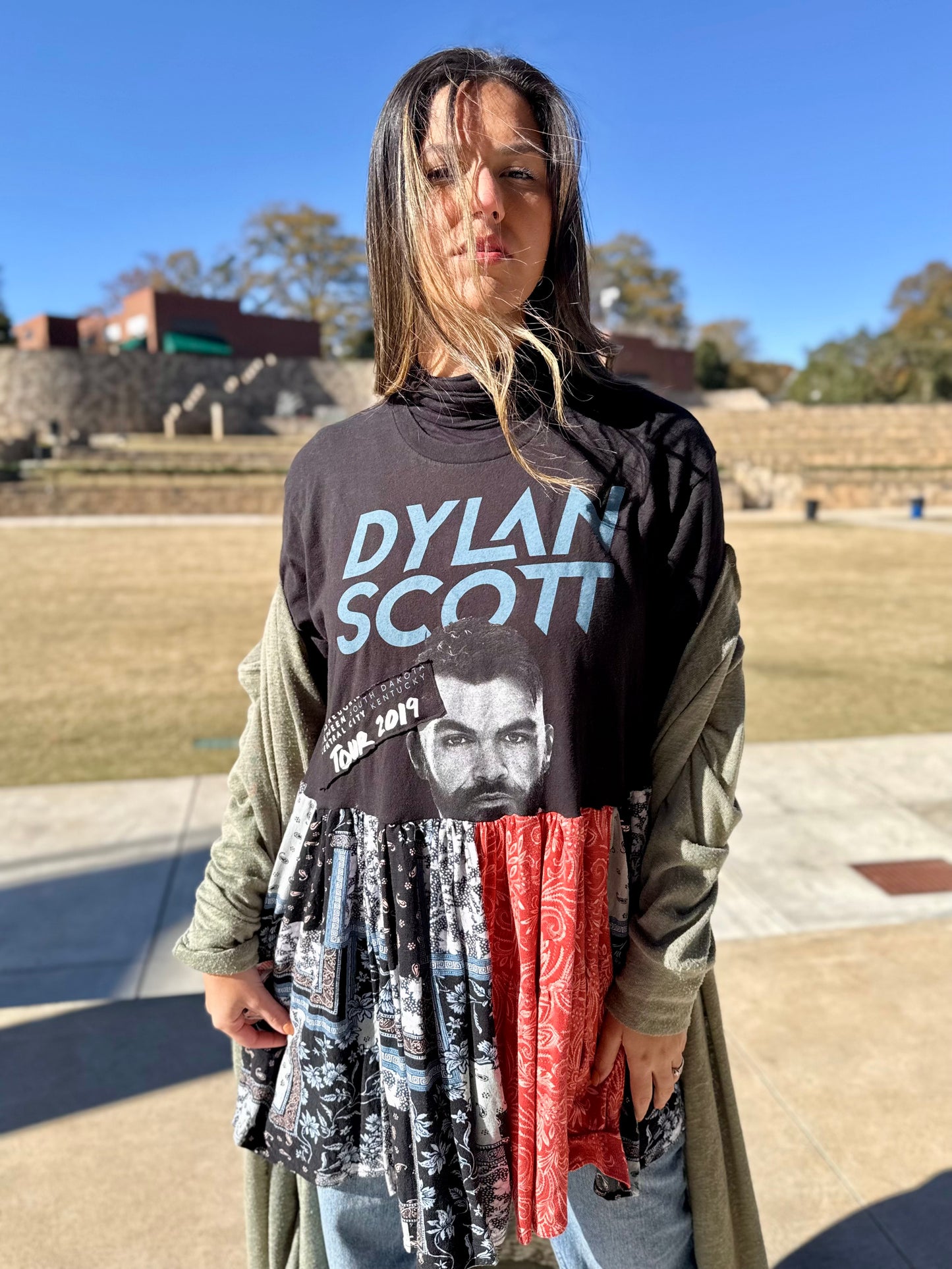 XXS-Medium Dylan Scott Midi Tee