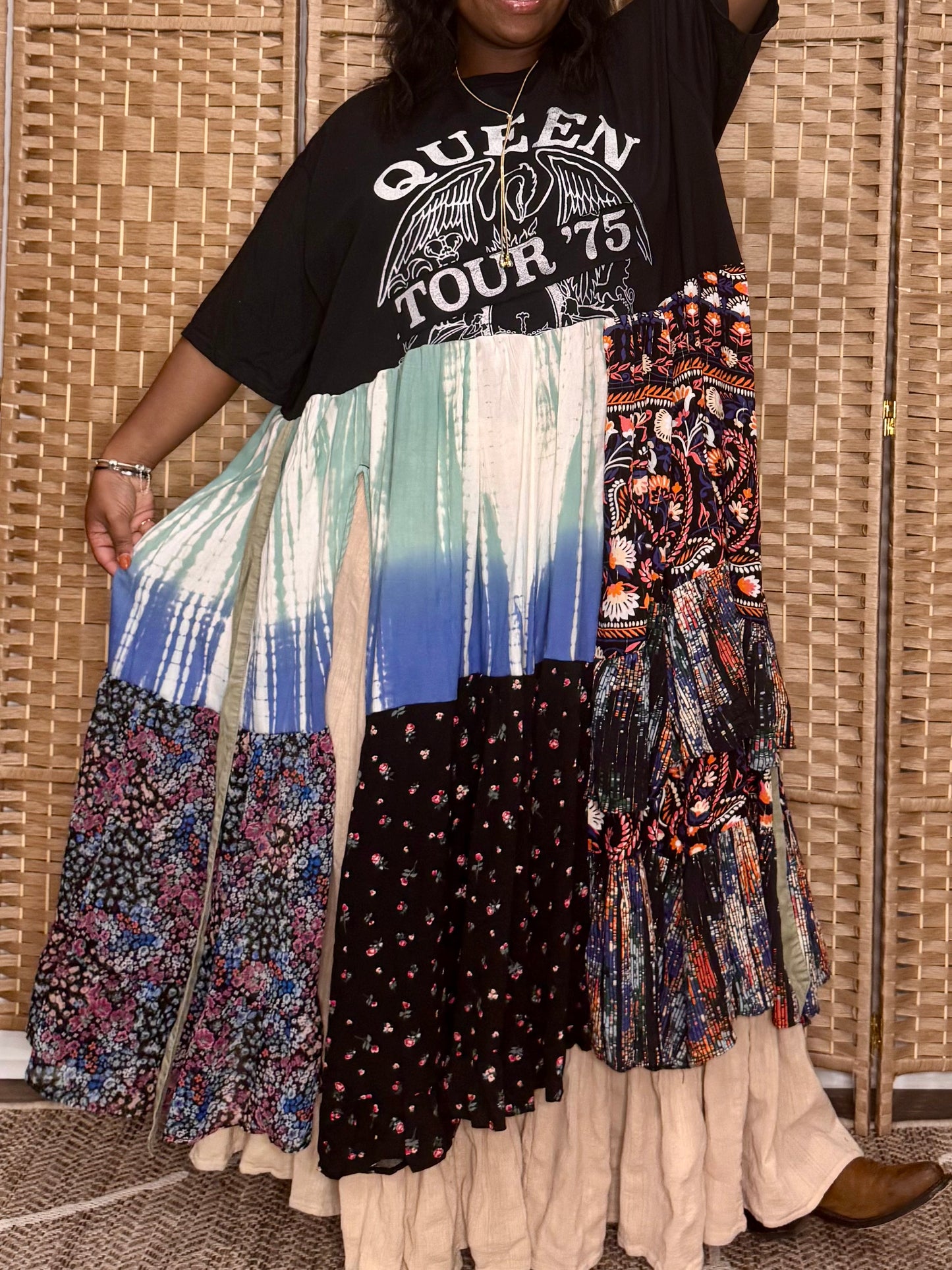 1XL-4XL Queen Maxi Tee