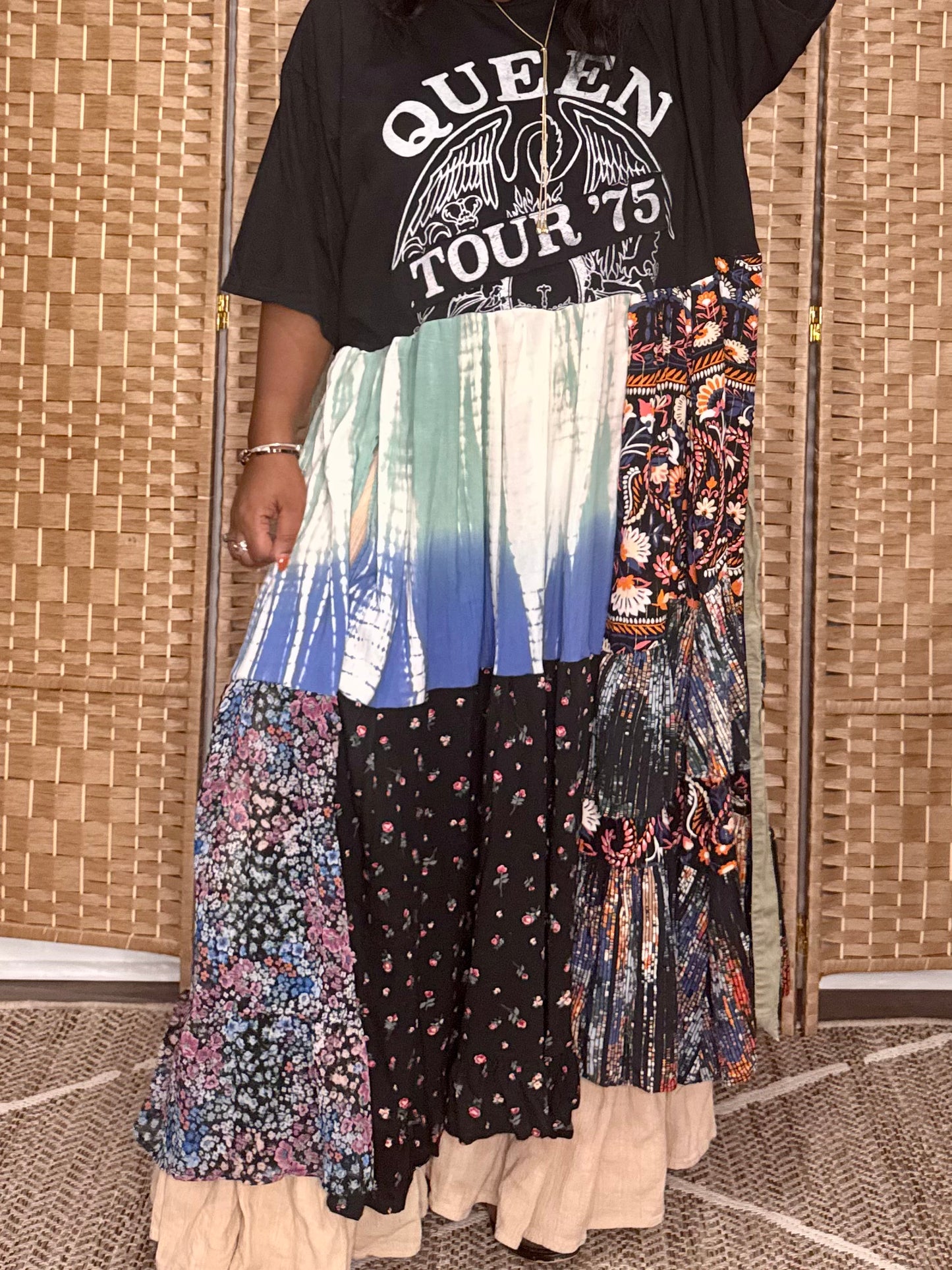 1XL-4XL Queen Maxi Tee